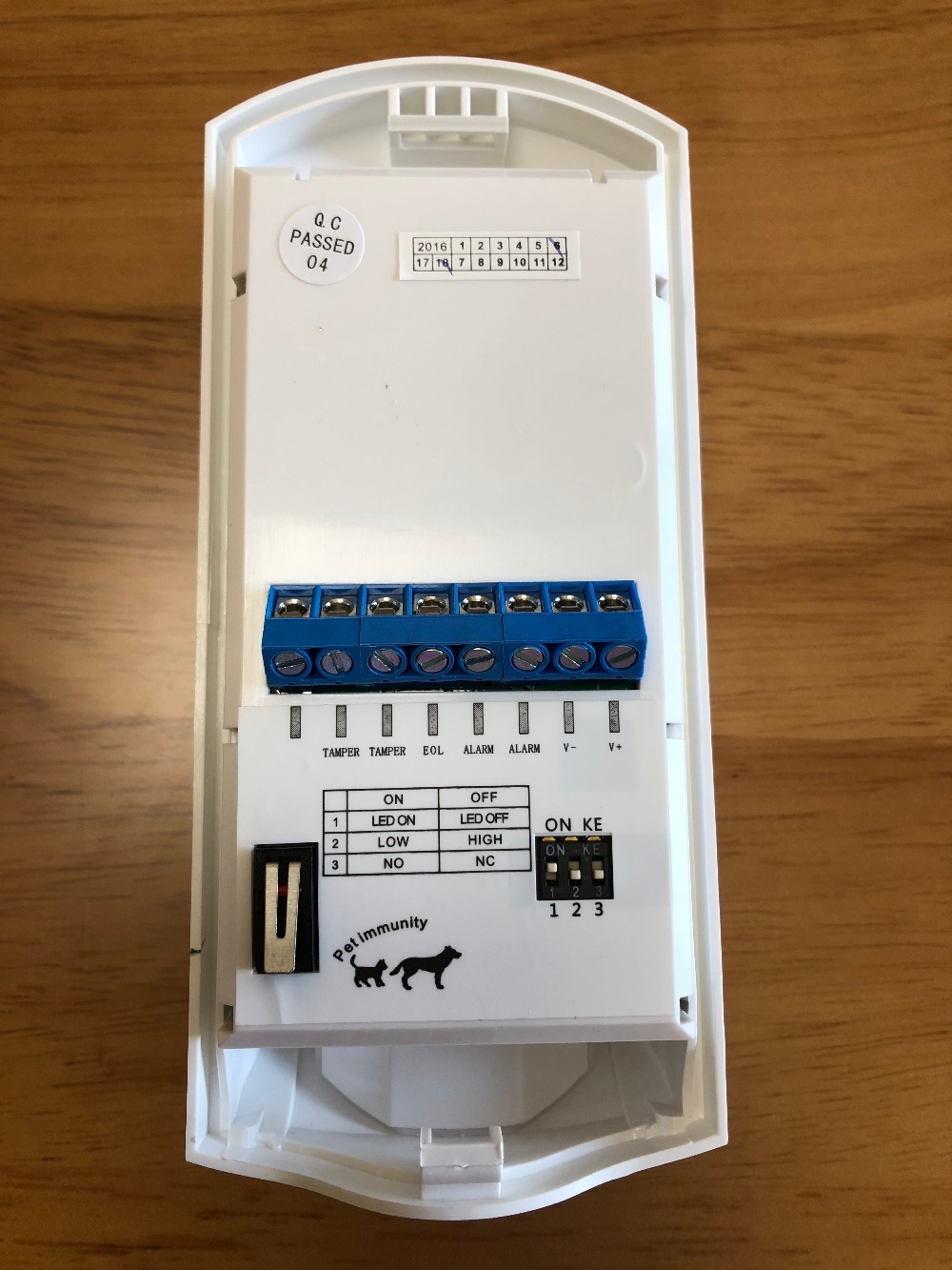 Czujnik ruchu PIR przewodowy F – Pet Immune Pir Sensor recenzja i cena